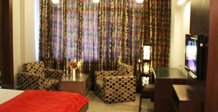 Namaskar Residency Hotel Amritsar Exterior photo