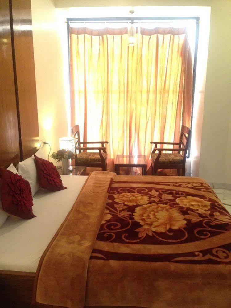 Namaskar Residency Hotel Amritsar Exterior photo