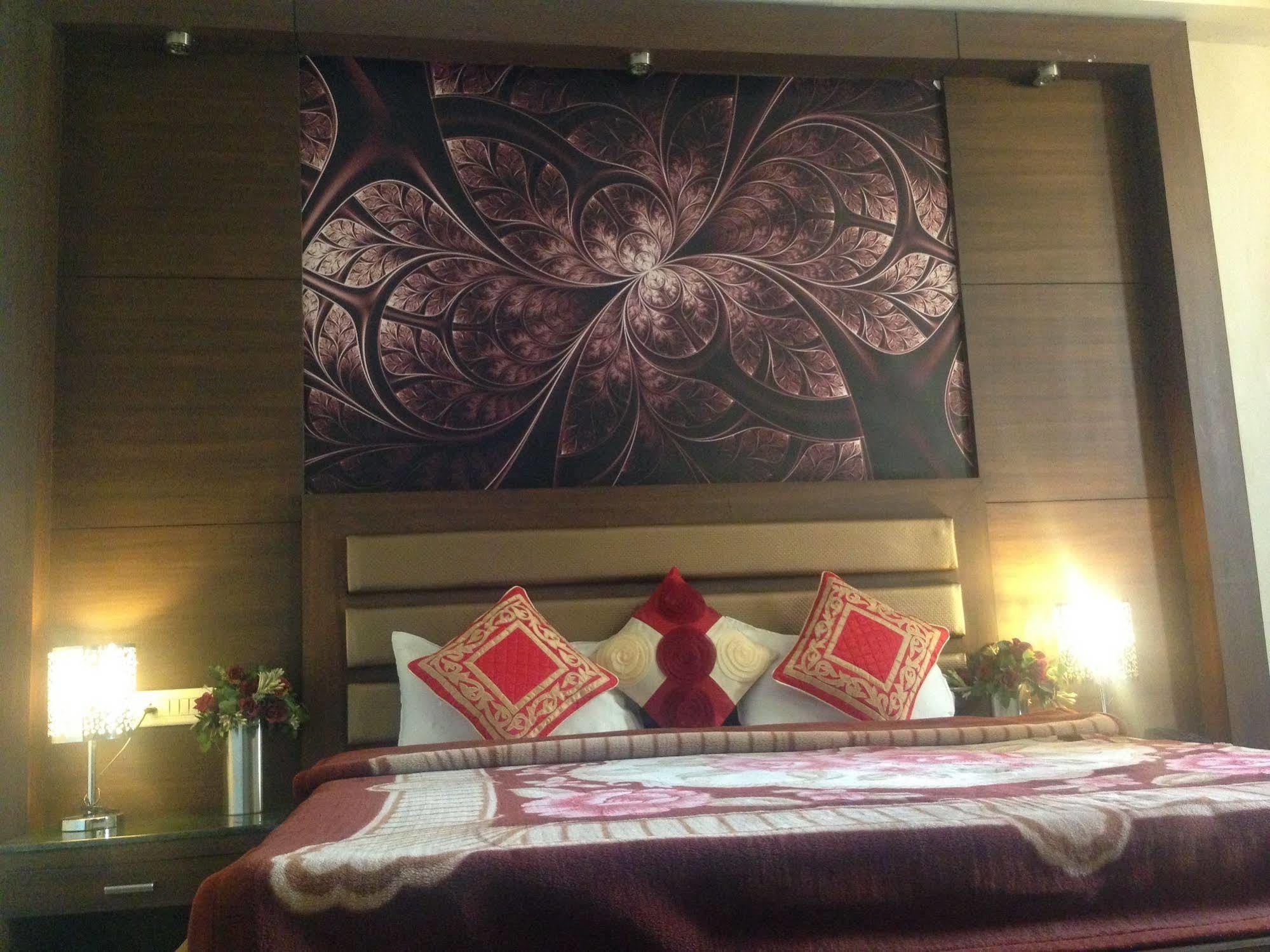 Namaskar Residency Hotel Amritsar Exterior photo